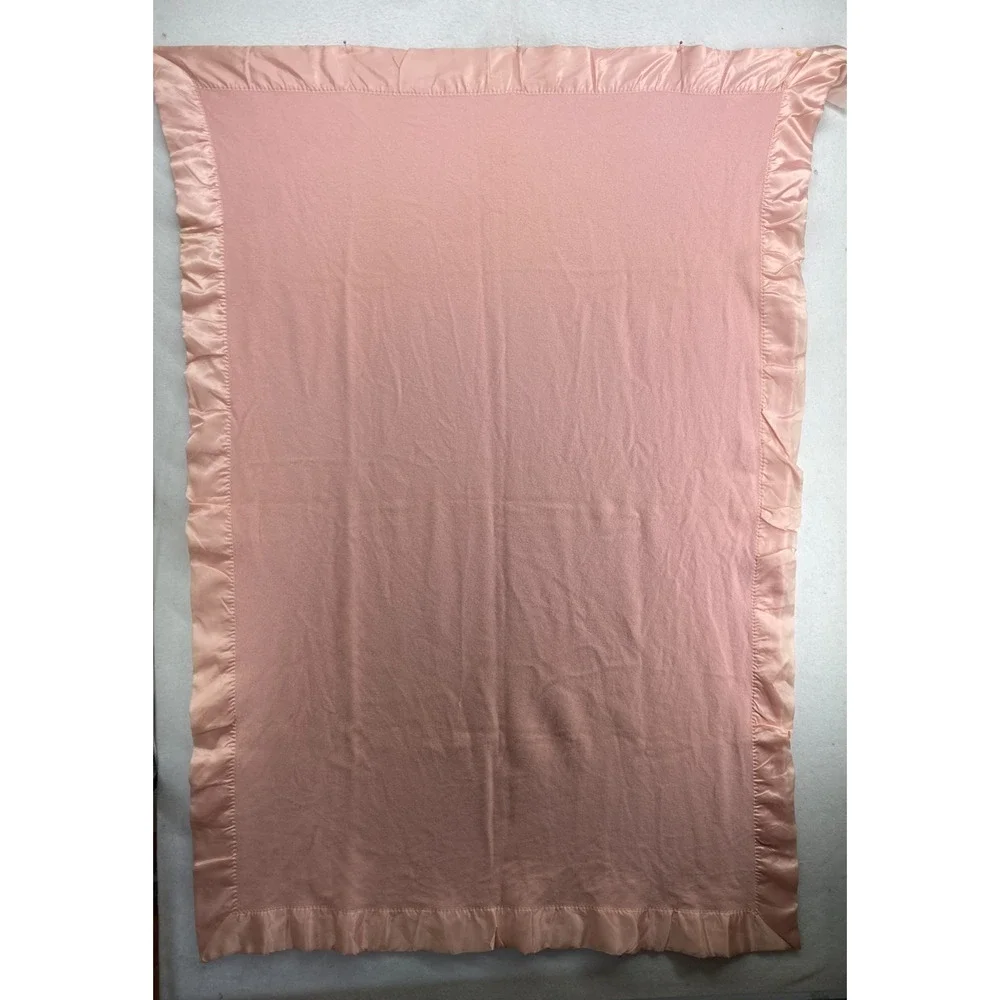 NORTH STAR Blanket Wool Satin Boarder Trim Lap Throw Pink Baby VTG 57